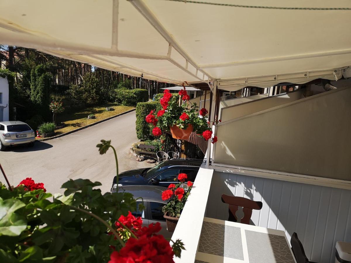 Mini Kotedzas Vakaris Apartment Nida Exterior foto
